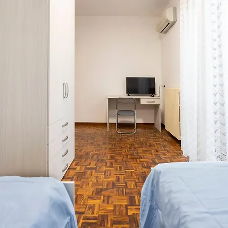 Residenza Santa Rita 公寓 诺瓦拉