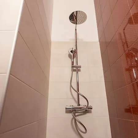 Residenza Santa Rita 诺瓦拉