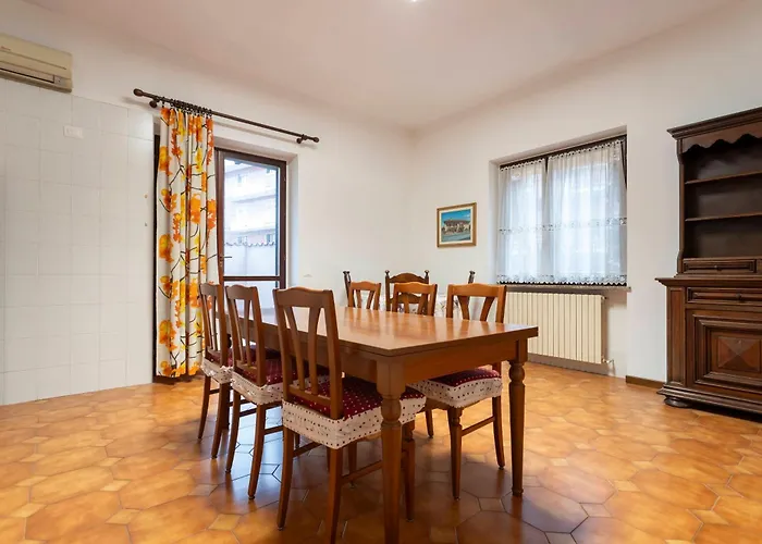 Residenza Santa Rita * 노바라